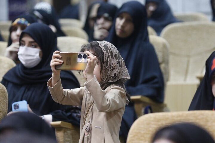Photos: Special program to commemorate martyrs of Ordibehesht flight held in Tabriz