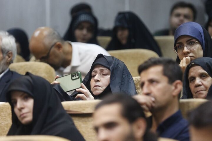 Photos: Special program to commemorate martyrs of Ordibehesht flight held in Tabriz