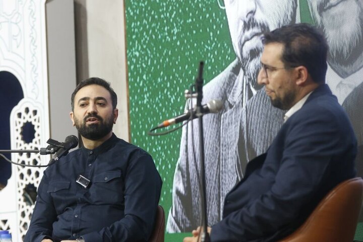 Photos: Special program to commemorate martyrs of Ordibehesht flight held in Tabriz