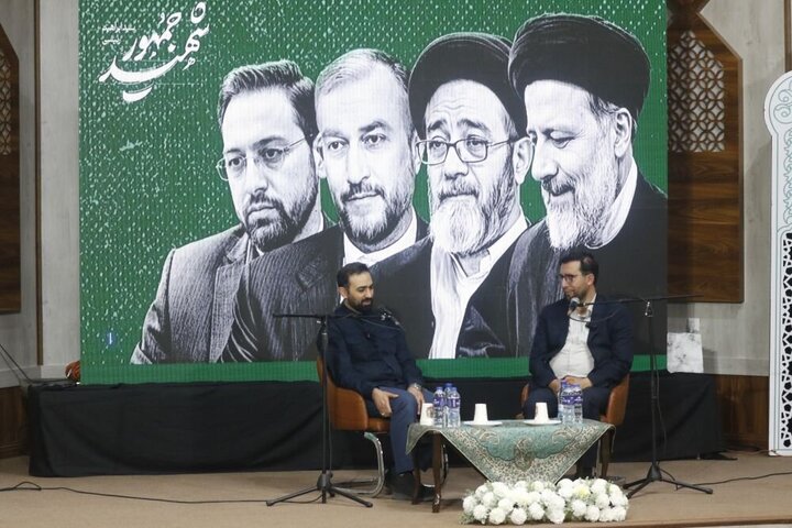 Photos: Special program to commemorate martyrs of Ordibehesht flight held in Tabriz