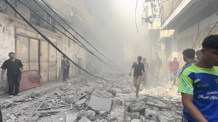 Photos: Israeli attacks on Gaza continue