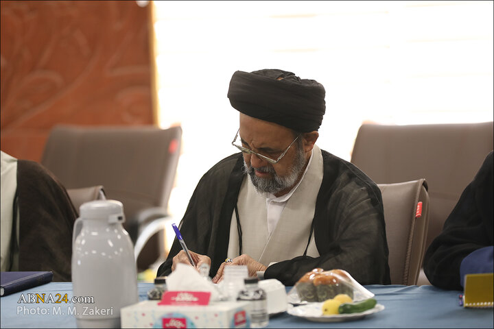 پیش‌نشست همایش بین‌المللی «اربعین، معنویت و اقتدار اسلامی» در شهر قم