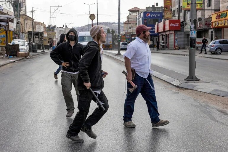 Extremist settlers attack Palestinian communities in West Bank