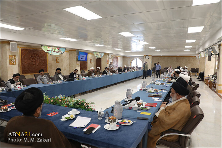Photos: Pre-session of International Conference on "Arbaeen, Spirituality and Islamic Authority" held in Qom