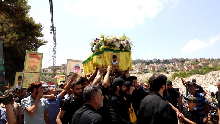 حزب الله وجماهير المقاومة يشيّعون الشّهيد علي الإبراهيم في المنصوري جنوب لبنان