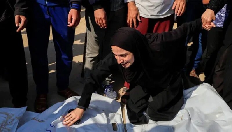 غزہ میں ڈاکٹر کے 9 بچے مار دیے گئے، اسرائیلی مظالم پر امریکی یوٹیوبر بول پڑیں