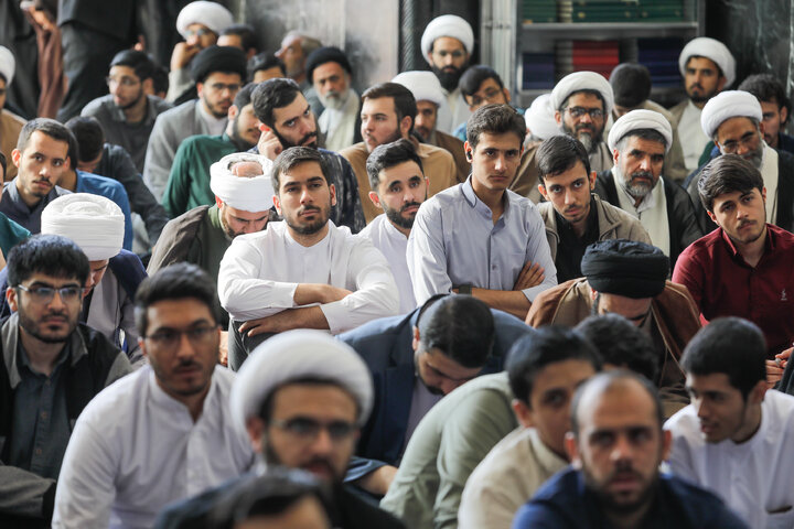 نشست تخصصی خوانش و مباحثه بیانیه «حوزه پیشرو و سرآمد»