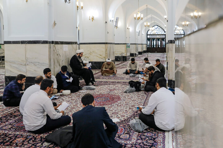 نشست تخصصی خوانش و مباحثه بیانیه «حوزه پیشرو و سرآمد»