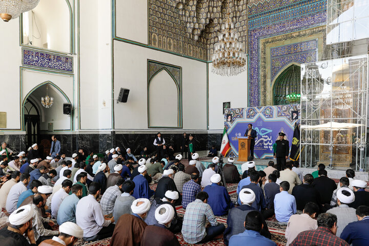 نشست تخصصی خوانش و مباحثه بیانیه «حوزه پیشرو و سرآمد»