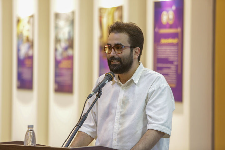 اهدای سیمرغ بلورین بهترین فیلم چهل و سومین دوره جشنواره فجر به آستان قدس رضوی