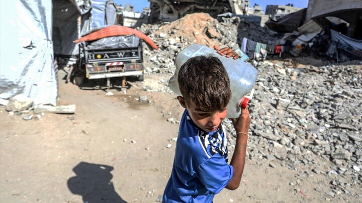 Photos: Shortage crisis of drinking water in Khan Yunis