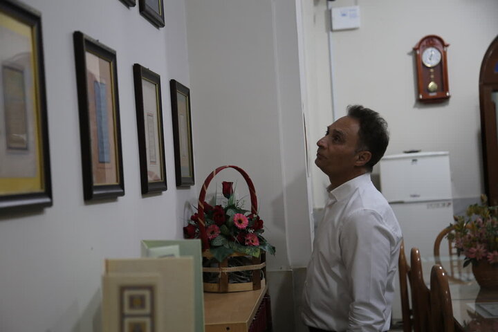 تصاویر| بازدید رئیس اداره موزه‌های میراث فرهنگی فارس از موزه حرم سیدعلاالدین حسین(ع)