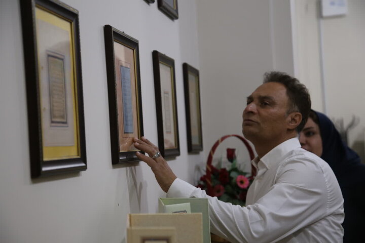 تصاویر| بازدید رئیس اداره موزه‌های میراث فرهنگی فارس از موزه حرم سیدعلاالدین حسین(ع)