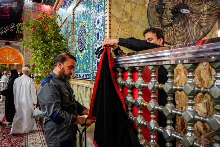 عکس خبری | سیاه‌پوش شدن حرم امام علی(ع) به مناسبت فرا رسیدن شهادت امام باقر (ع)