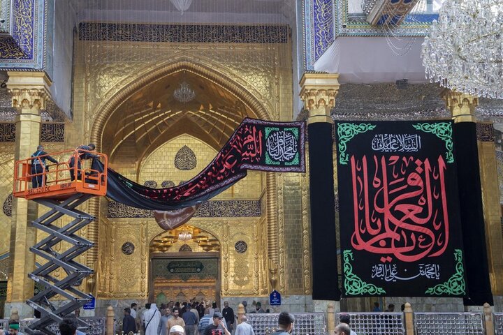 نشر السواد ولافتات الحزن إحياء لذكرى شهادة الإمام الباقر (ع) في العتبة العباسية المقدسة
