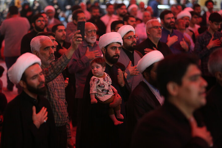 قم میں امام محمد باقرؑ کی شہادت کی مناسبت سے پُر سوز مجلس