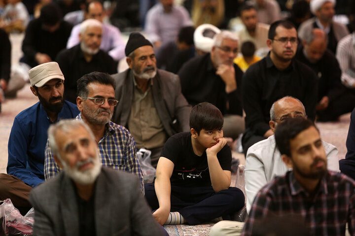 قم میں امام محمد باقرؑ کی شہادت کی مناسبت سے پُر سوز مجلس