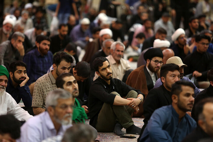 قم میں امام محمد باقرؑ کی شہادت کی مناسبت سے پُر سوز مجلس