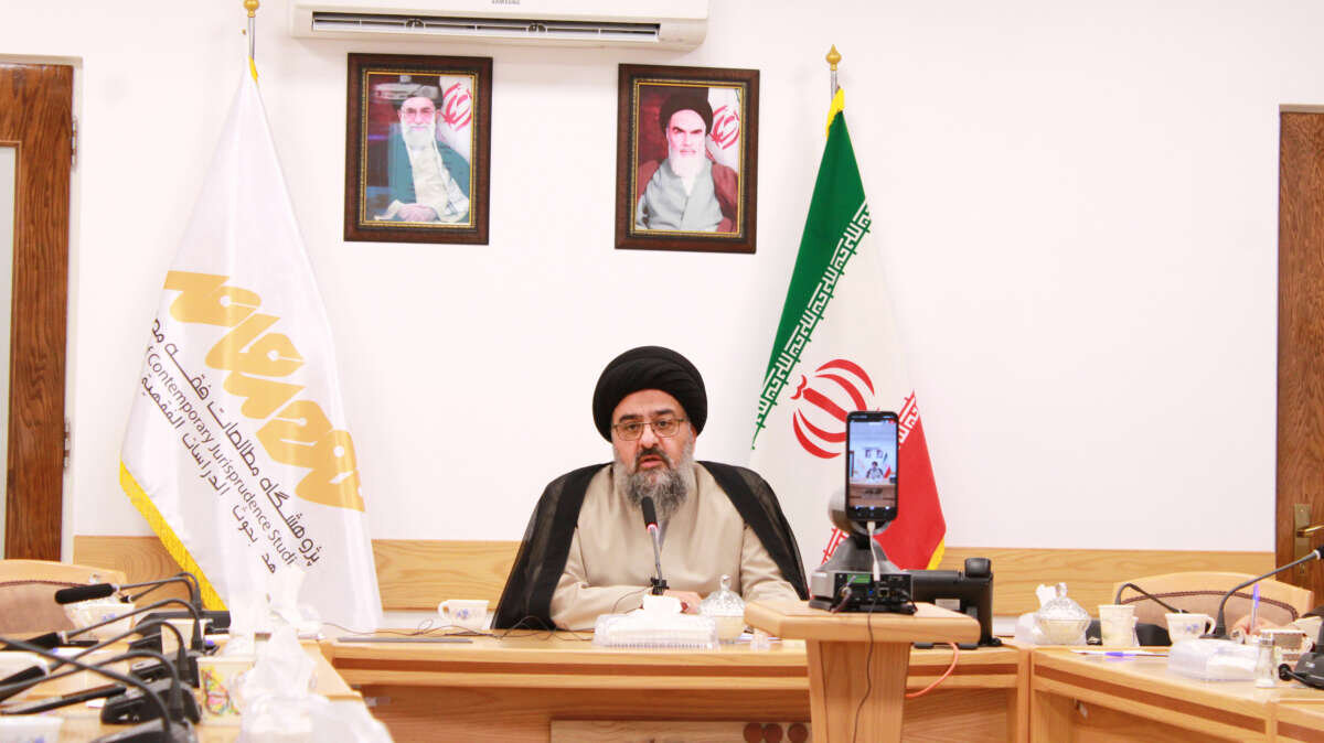 تأکید بر نقش امام خمینی (ره) در فرآیند تبدیل ارزشها به هنجارهای اجتماعی