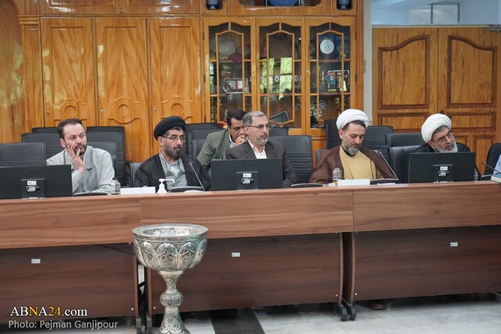 نشست شورای ترویج و توسعه فرهنگ ایثار و شهادت استان اصفهان