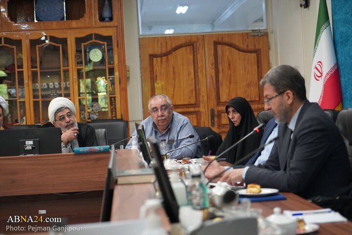 نشست شورای ترویج و توسعه فرهنگ ایثار و شهادت استان اصفهان
