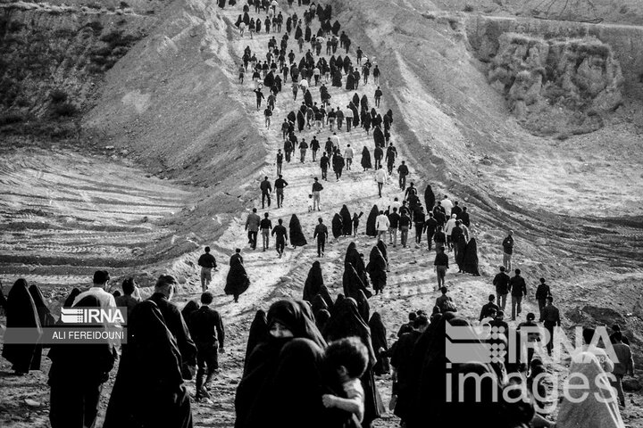 تقرير مصور/ من الذاكرة التاريخية.. حشود مليونية شاركت في تشييع مؤسس الثورة الاسلامية الإيرانية