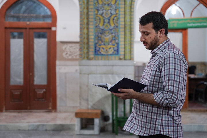 تقرير مصور/ أجواء الحرم الرضوي الشریف في لیلة استشهاد الإمام محمد الباقر علیه السلام