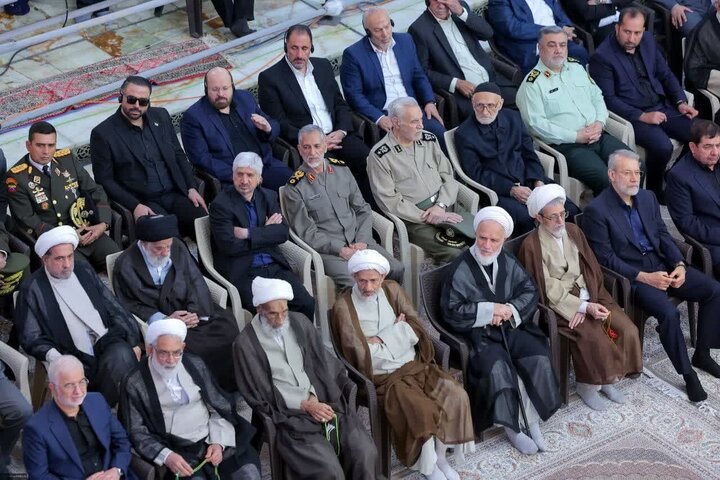 Informe fotográfico |  Discurso del Líder de la Revolución en la ceremonia del aniversario del fallecimiento del Imam Jomeini (que descanse en paz)