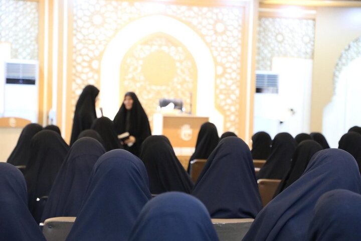 ندوة حوارية نسوية حول الإمام الجواد (عليه السلام)