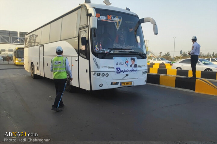 اعزام کاروان‌های اعزامی از شهر قم به مرقد امام خمینی(ره)