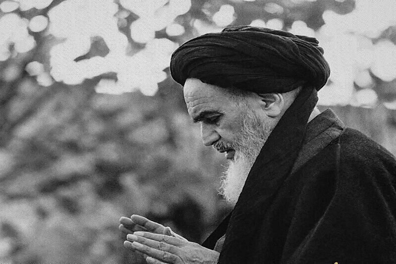 Îmam Xumeynî (r.a.) mîmarê serxwebûna Îranê û mizgînvanê rûmeta Îranê bû.
