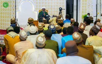 Sheikh Ibrahim Alzakzaky {H}: Allah Ta'ala Yayi Imam Khumaini (QS) Mutum Wanda Ke Da Natsuwa Da Rashin Tsoro