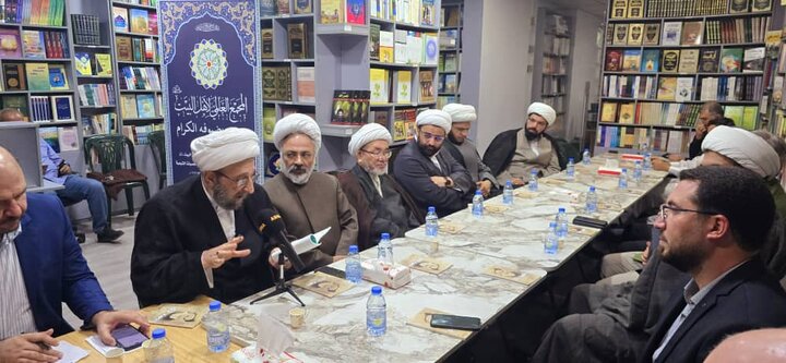 تقرير مصور/ أمسية شعرية في الضاحية الجنوبية لبيروت بمناسبة الذكرى السنوية لرحيل الإمام الخميني (ره)