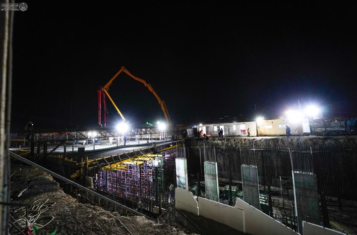 تقرير مصور/ برعاية العتبة العلويّة.. إنجاز المرحلة الأولى من صبّ سقف نفق الشيخ الطوسي تسهيلًا لمرور الزائرين