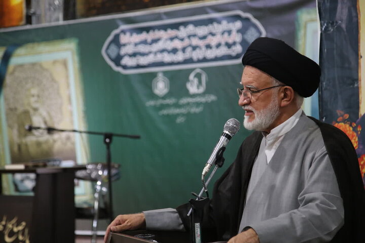 تصاویر| برگزاری مراسم بزرگداشت قاری روشن دل قرآن کریم در آستان مقدس سیدعلاالدین حسین(ع)