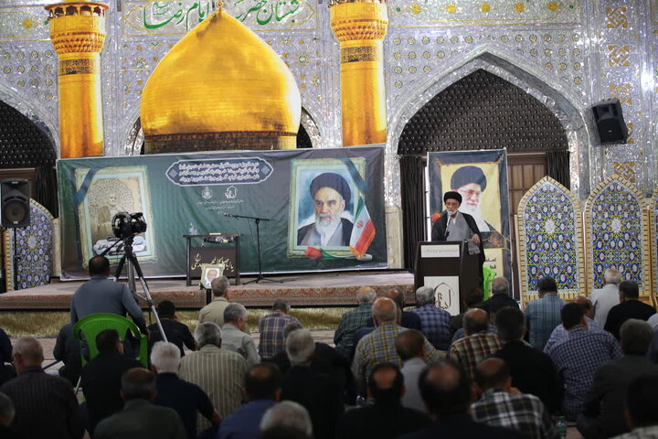 تصاویر| برگزاری مراسم بزرگداشت قاری روشن دل قرآن کریم در آستان مقدس سیدعلاالدین حسین(ع)