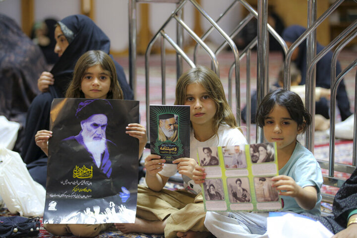 Photos: Commemoration ceremony of Imam Khomeini (RA) held at Shahecheragh holy shrine