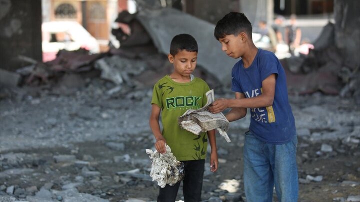 Photos: Complete destruction of Al-Ansar Mosque and a cemetery in Gaza