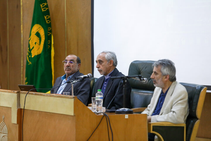 Photos: Astan Quds Razavi holds scholarly session on media activism