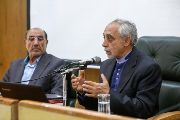 Photos: Astan Quds Razavi holds scholarly session on media activism