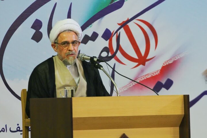 تفسیر نادرست از اولویت مصلحت و حکم شرعی، زمینه‌ساز انحراف است