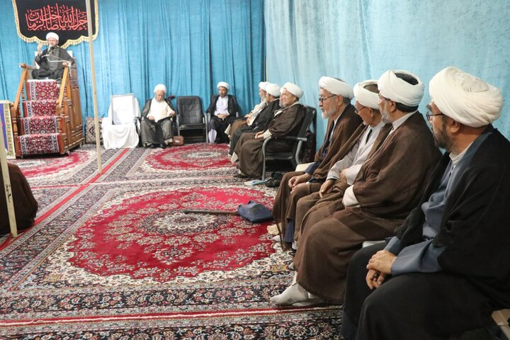 مجلس عزاداری حضرت مسلم در روز عرفه با حضور علمای افغانستانی در قم + تصاویر
