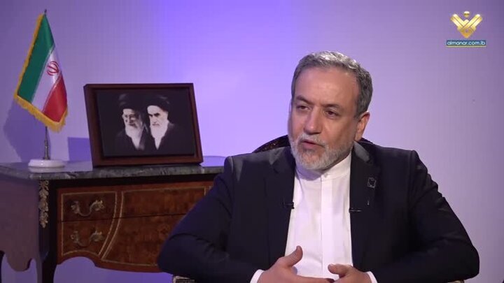 وەزیری دەرەوەی ئێران: بە هیچ لەونێک دەست لە پیتاندنی ئۆرانیۆم هەڵناگرین