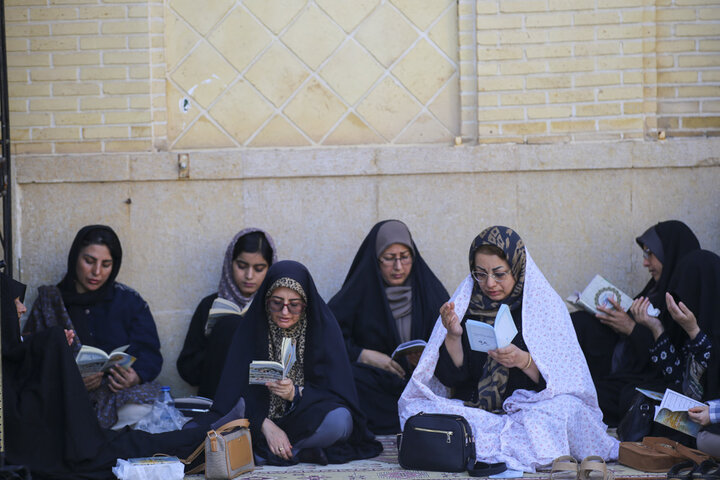 تصاویر| برگزاری دعای عرفه شیراز