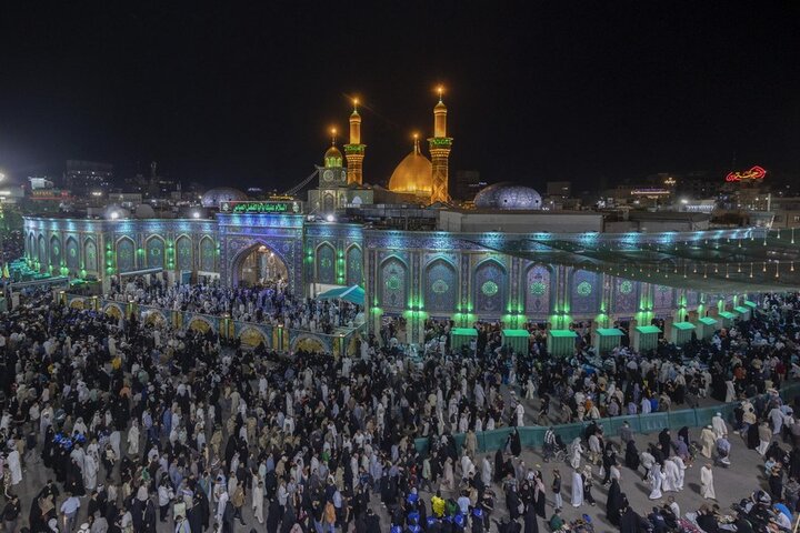 تقرير مصور/ أجواء ليلة الجمعة عند مرقد أبي الفضل العباس (عليه السلام)