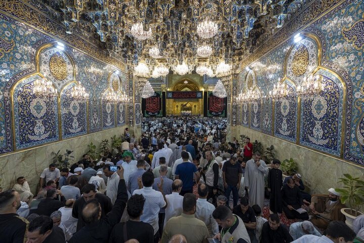 تقرير مصور/ أجواء ليلة الجمعة عند مرقد أبي الفضل العباس (عليه السلام)