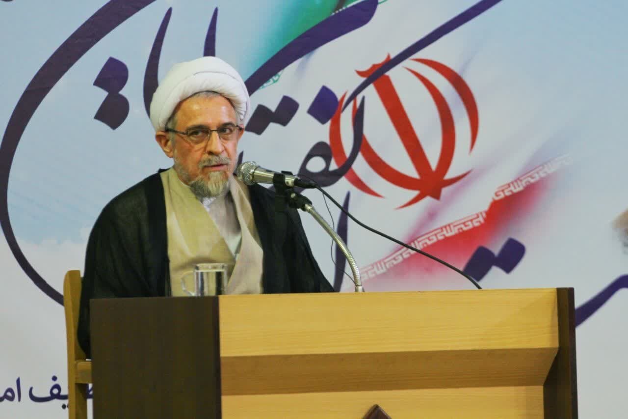 تفسیر نادرست از اولویت مصلحت و حکم شرعی، زمینه‌ساز انحراف است