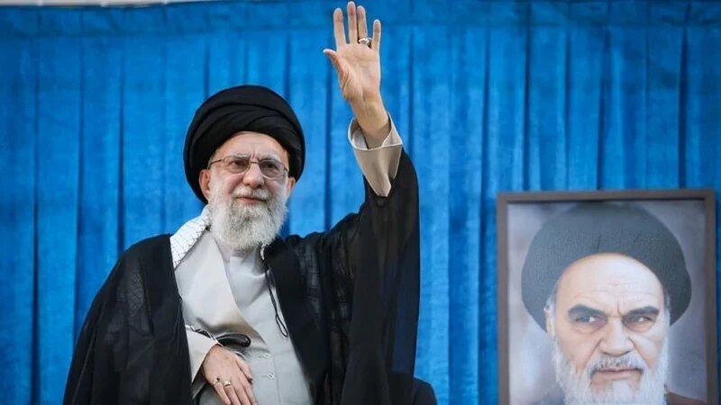 Imam Khamenei: Industri Nuklir adalah Milik Bangsa Iran, dan Tidak Ada Hubungannya dengan AS atau Pihak Lain!