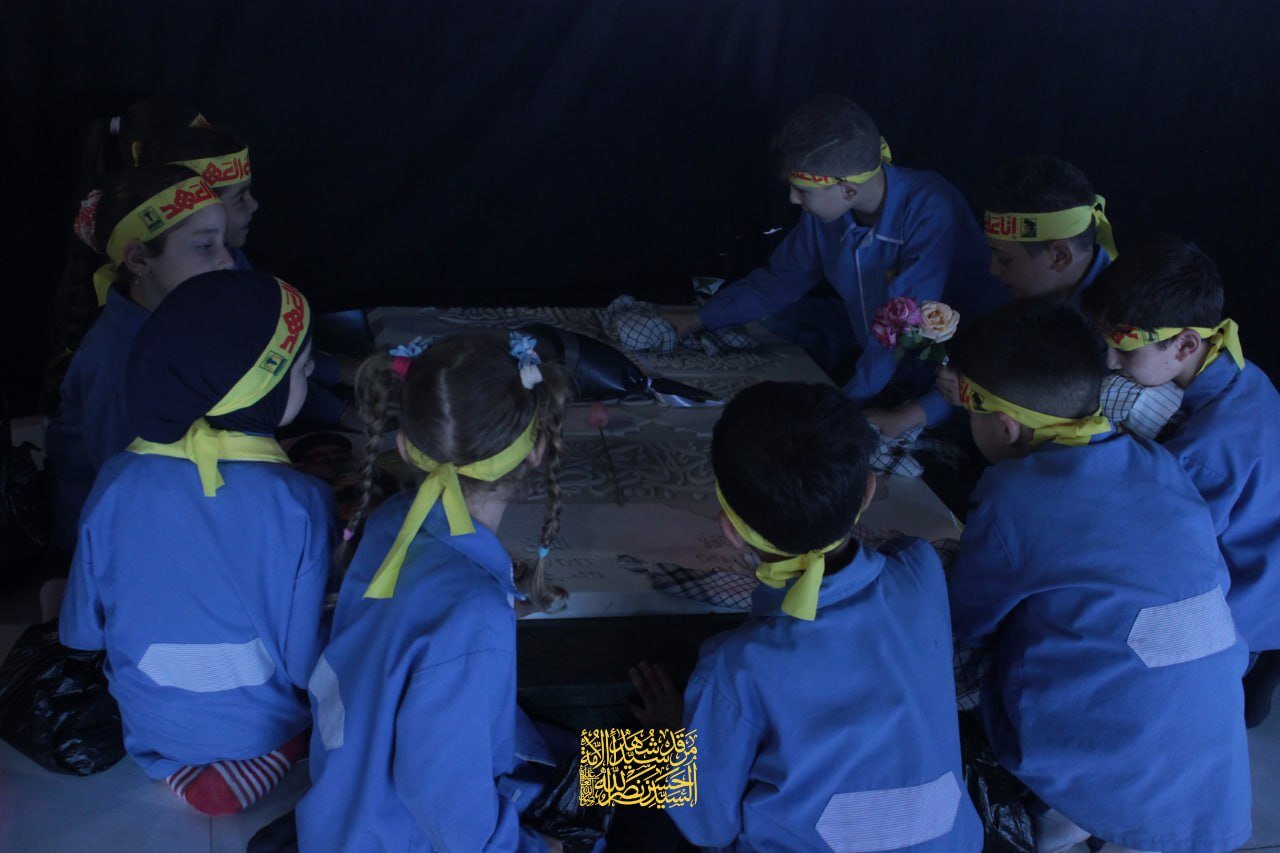 تجدید عهد دانشآموزان با آرمانهای شهید سید حسن نصرالله + تصاویر