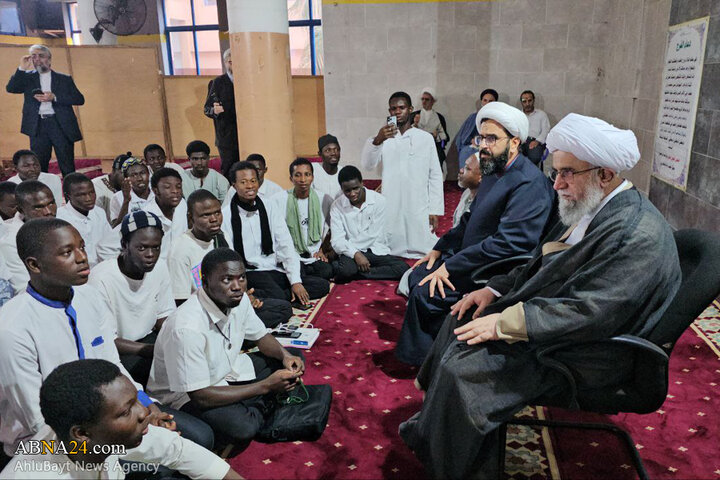 دیدار جمعی از جوانان غنا با آیت الله رمضانی